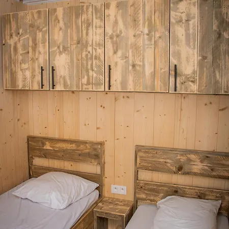 مكان تخييم Les Granges Bas - Tiny House - - Mobilhomes 3*