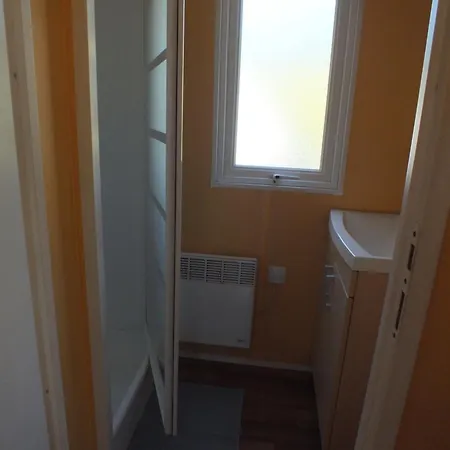 Tiny House - - Mobilhomes - Les Granges Bas キャンプ場 3*